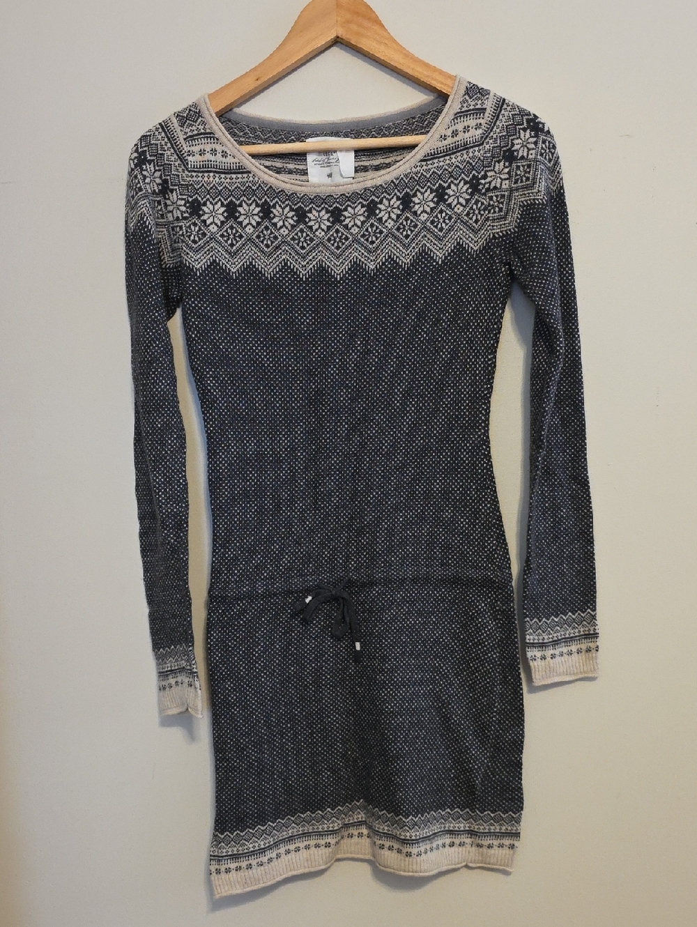 H&M Grey and Cream Nordic-Patterned Knit Dress